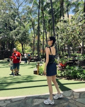 Seohyun Instagram - 🕶️💋✨