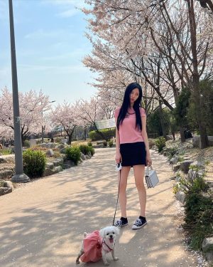 Seohyun Instagram - 몽땅 망하기 전🌸