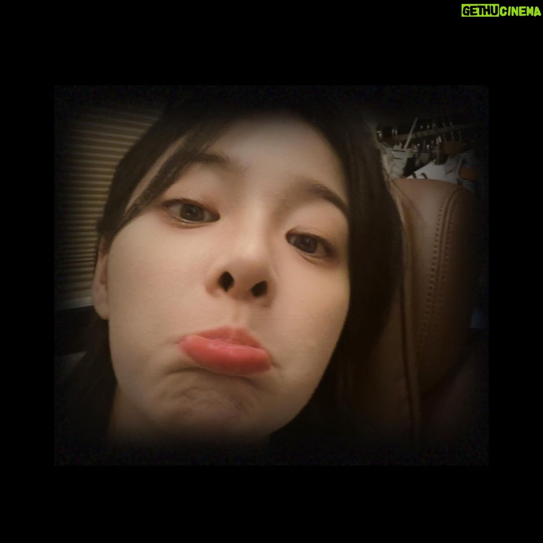 Seol In-a Instagram - 심심해서.. 셀카찍지 말라고 하는 이유