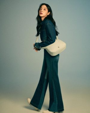 Seol In-a Instagram - @marhen.j  @_seorina 
@marhen.j  @_seorina 
@marhen.j  @_seorina