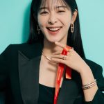 Seol In-a Instagram - Happy Holidays with Tiffany!✨ @tiffanyandco #Tiffanyandco #ATiffanyHoliday #TiffanyPartner #티파니앤코 #티파니홀리데이