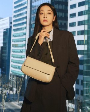 Seol In-a Instagram - @marhen.j  @_seorina 
@marhen.j  @_seorina 
@marhen.j  @_seorina