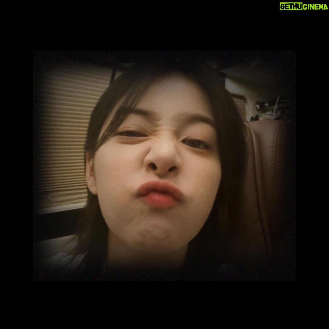 Seol In-a Instagram - 심심해서.. 셀카찍지 말라고 하는 이유