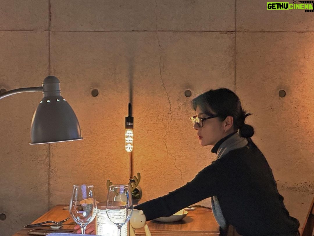 Seol In-a Instagram - The end of the year🍷🕶️