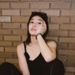 Seol In-a Instagram - Look back
