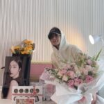 Seol In-a Instagram - 🤍🙏🏻🤍 2015.06.13 모르고 있었던 나의 데뷔기념일 챙겨주셔서 진심으로 감사합니다! I didn't know my Debut Anniversary. I appreciate you for celebrating my 7th Debut Anniversary:) What would I do without you?🥰