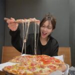Seol In-a Instagram - 정글 다녀오자마자 먹은 PIZZA🍕 진짜 세상에서 제일 맛있는 맛 헬스쌤 오늘 아니에..요......