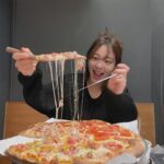 Seol In-a Instagram - 정글 다녀오자마자 먹은 PIZZA🍕 진짜 세상에서 제일 맛있는 맛 헬스쌤 오늘 아니에..요......