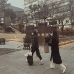 Seol In-a Instagram – 꽃배달
행복배달

나 쫌 정직하게 걷는 편🚶🏽‍♀️