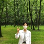 Seol In-a Instagram - 마음 속 여행.. 전 진짜 어딜 다녀왔을까요 맞춰보세요:-) 너무 웃기네..후...