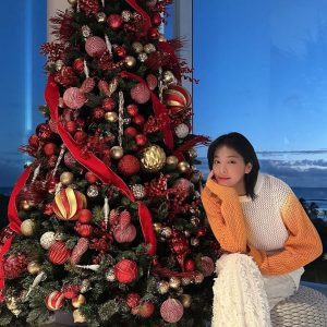 Seol In-a Instagram - 모르겠고! 더 열심히 살아야지🫡