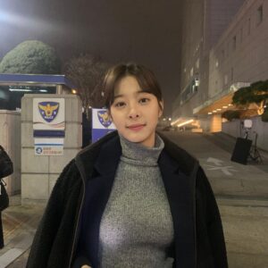 Seol In-a Instagram - D-7 KBS 별관