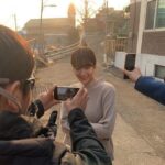 Seol In-a Instagram - 날이 좋은 날 다들 청아를 담아주겠다며. Photo by 촬영팀+지훈형+내사랑스런청아팀