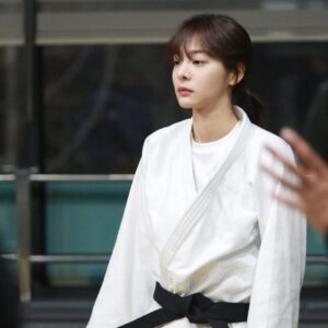 Seol In-a Instagram - 청아 덕분에 수많은 경험을 해보고 옷도 입어보고