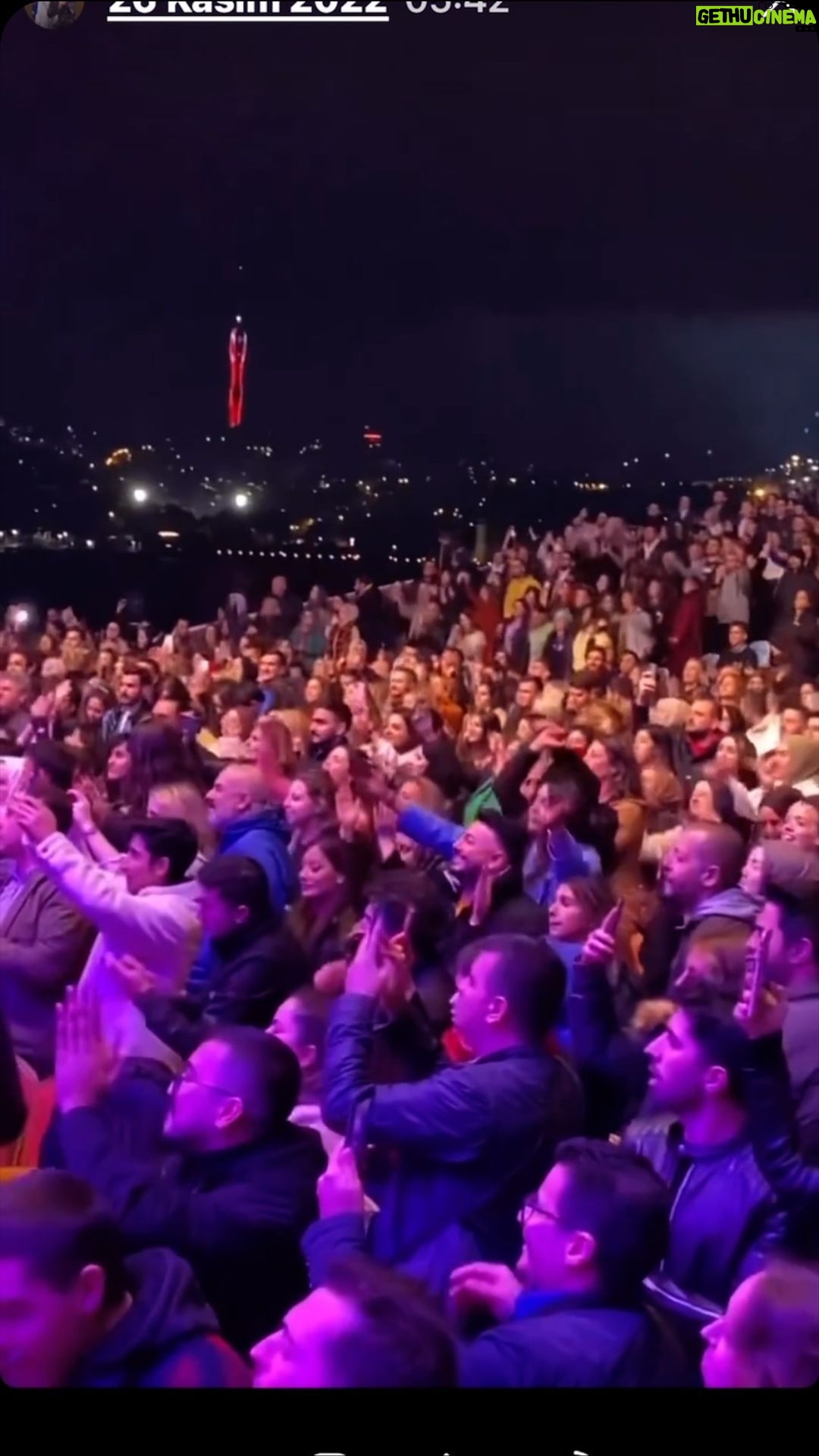 Serdar Ortaç - 6.5K Likes -