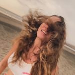 Serenay Sarıkaya Instagram - Whenever i see butterflies it means “everything’s gonna be alright” in my world. And i saw a butterfly couple. They were dancing... Heart to heart🦋