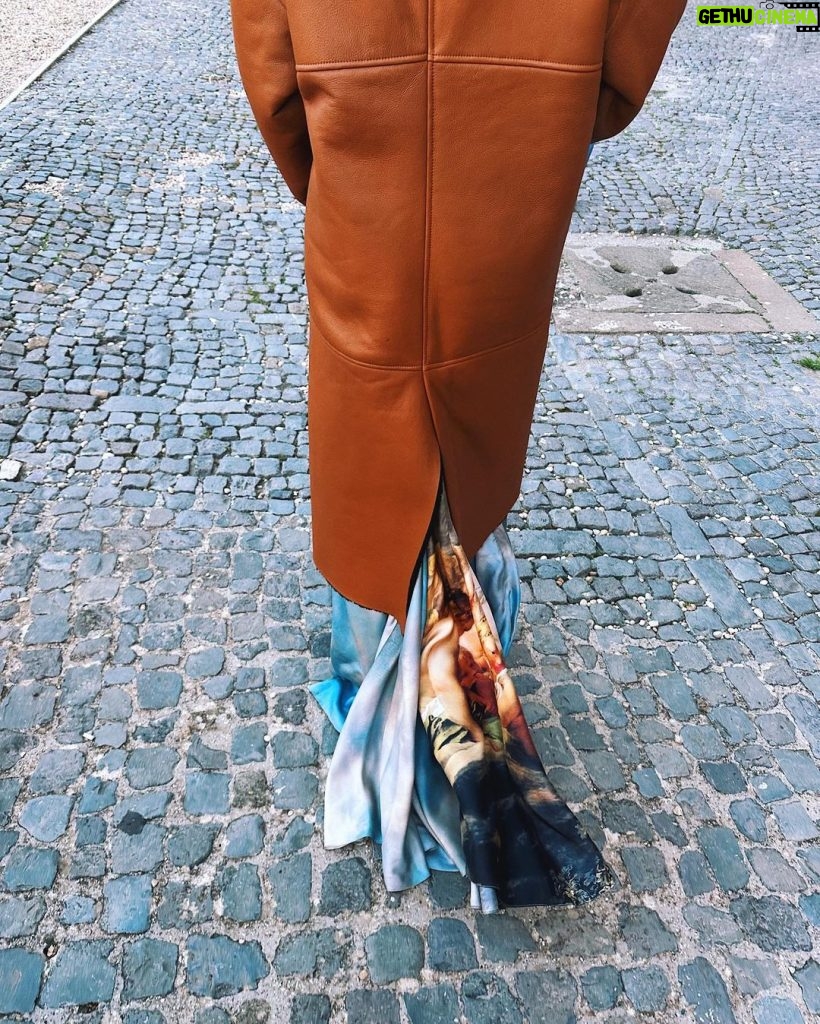 Serenay Sarıkaya Instagram - Rome 🍾🥂✨