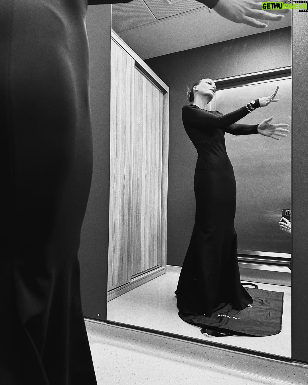 Serenay Sarıkaya Instagram - Yine ben, yine ben, yine bennnn!!!😁