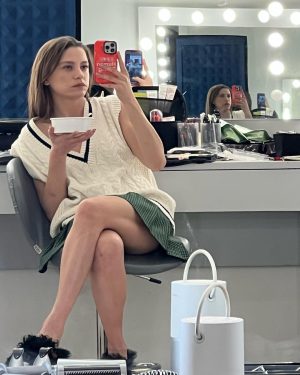 Serenay Sarıkaya Instagram - OCAK 2023 🥂🙏🏼♥️