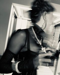 Serenay Sarıkaya Instagram - OCAK 2023 🥂🙏🏼♥️