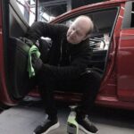 Sergey Burunov Instagram - Дорогие подписчики! Особенно мужчины! Вы наверное уже видели мой овал лица на бутылках с автокосметикой Grass. Я снялся в этой рекламе не просто так. Я поехал сначала на завод с, так сказать, инспекцией. И очень был впечатлен подходом к каждому этапу производства. А уж как я был впечатлен основателем компании Михаилом Грачевым @mihailgrachev. Вот уж настоящий богатырь, как из сказки. Сильный, мудрый, заботящийся о более чем 1400 сотрудниках по всей стране, болеющий за свое дело. Миша! Респект! Компания GRASS – крупнейший производитель автохимии и автокосметики в России, который уже более 19 лет пользуется доверием всех автомобилистов страны. Мы собрали мой именной «набор автокосметики», который можно найти на всех маркетплейсах страны! А еще в июне на странице @grass.auto пройдёт прямой эфир, где состоится розыгрыш 25 эксклюзивных «наборов автокосметики» с моим автографом! Чтобы стать участников розыгрыша – необходимо быть подписчиком: @grass.auto @mihailgrachev @sergeyburunovofficial и иметь открытый аккаунт на момент розыгрыша. Также весь июнь набор автокосметики можно приобрести в интернет-магазине grass.su со скидкой по промокоду «BURUNOV».