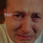 Sergey Burunov Instagram - МУЛЬТИВСЕЛЕННАЯ БУРУНОВА в «Кибердеревне» уже с понедельника в 21:00 🌍 Разгон эмоций от смеха до «рыдающий Яковлев» гарантирован!