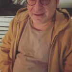 Sergey Burunov Instagram - Недавно познакомился с психологом @labkovskiyofficial Ужин получился отличный. Даже попробовали поменяться местами, как будто бы Михаил пришел ко мне на прием 😀😀😀 Подпишитесь на аккаунт Михаила. Там часто бывают умные и важные для каждого мысли. Спасибо, @ilya_tyutenkov В твоем ресторане @zhirok.moscow очень вкусно! Придем еще. Жирок