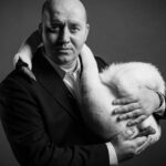 Sergey Burunov Instagram - В передаче @vecherniy_urgant Ваня сделал мне фотосессию, повторяющую известные фотографии моего любимого актера, Леонардо Ди Каприо. Давайте выберем лучшую. За какую голосуете? Сравним с голосованием в аккаунте #вечернийургант