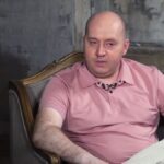 Sergey Burunov Instagram - Поговорили с моим давним товарищем, артистом, раньше студентом, а теперь уже преподавателем нашей общей alma mater Щукинского училища Славой Манучаровым @manucharov Разговор вышел такой, знаете, глубокий, про профессию, про характеры. Расковырял мне душу, подлец ))) Ссылка в шапке. #эмпатияманучи