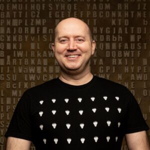 Sergey Burunov Instagram - Доброе утро, дорогие подписчики. В Москве наконец солнце 🌞 
Поэтому меняю фото на аватаре на весеннее. Вместе с вами, конечно. Какую выбираем? Пишите номера в комментариях. Пусть директор помучается, будет в ручную считать 🤪🤪🤪
Снимал Ваня @ivanponomarenkoru