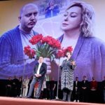 Sergey Burunov Instagram - Поздравляю себя и всех создателей фильма #параизбудущего с премьерой. Тонкого, чувствующего режиссера Алексея Нужного @nuzhny, мою любовь, мое сердце - великую Марию Аронову. Желаю молодым артистам, Денису Парамонову @para.denis и Дарье Коныжевой @konyzhevadasha доброго пути. Спасибо всем причастным: оператору Юрию Коробейникову @yury_korobeynikov художнику по костюмама Виктории Ефимовой-Шестаковской @victoriaefimovashestakovskaya , всем продюсерам, каналу Россия, студии ТриТэ и компании ЦПШ. Я конечно жду ваших отзывов о фильме. Делитесь в сторис. Я стараюсь смотреть. Может быть конкурс какой-нибудь проведем. Пока не придумал. Каро 11 Октябрь
