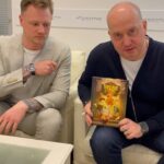 Sergey Burunov Instagram – А вот и еще одна книга в моем озвучании вышла в издательстве @ripolclassic 
Называется она «Время легенд». Это современно и захватывающе написанная сказка, собранная из сказок народов мира. 
Можно купить бумажную, а можно слушать на @mylitres 
Само издание невероятно красиво иллюстрировано: мультяшно и одновременно высокохудожественно прорисовано. @flip.animation.studio Позже будет и мультфильм по этому произведению. 

А музыку для книги написал прекрасный кинокомпозитор @ryanottermusic Да-да, теперь аудиокниги создаются, как раньше создавались аудиоспектакли. 
Посмотрите остальные видео в карусели – я там подробно рассказываю. 

Мы с Райаном подарим две книги. Оставляйте комментарии. 300й и 500й получат книгу с нашими автографами. Пишите сразу ваше имя, мы его напишем на обложке. 
Скачать аудио версию можно по ссылке в профиле.