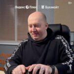 Sergey Burunov Instagram – Дорогие мои подписчики! Я прочитал для вас и вообще для всех любителей по-настоящему хорошей литературы книгу Алексея Иванова «Бронепароходы». Много дней я провел в студии, с огромным удовольствием озвучивая этот, не побоюсь этого слова, эпос. 700 страниц текста, по которому я как будто бы плыл вместе с персонажами, сам с интересом следя за сюжетом, восхищаясь слогом автора. Густонаселенный роман увлек меня, я получал удовольствие от такой работы. 
Слушайте на Букмейте, там же есть и печатная версия книги, если кому вдруг надоест мой голос))))
ссылка в шапке профиля