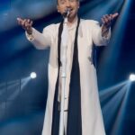Sergey Lazarev Instagram - Просто загадай свою любовь: чистую, наивную, прекрасную. В этом мире только мы вдвоем, вместе мы раскрасим небо красками. Просто загадай свою любовь, сбудется однажды обязательно. В городе, где тысячи дворов, Мы найдем, где нам сегодня спрятаться.❤️ #СергейЛазарев #ЗагадайЛюбовь #Лазарев