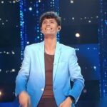 Sergey Lazarev Instagram - Я редко выкладываю 2 выступления одного участника! Но выступление Фарруха Хасанова @hasanovmusic в Баттле нашего шоу также заслуживает отдельного внимания! Это прекрасный пример того, как нужно правильно подбирать репертуар для конкурса, который подходит тебе на все 100 процентов. И раскрывает полностью все твои вокальные возможности. Причем оба выступления Фарруха и в баттле и в отборочном- одинаково хорошо подготовлены и впеты. В баттле Фарруху удалось поднять на 5 экспертов больше , чем в отборочном. Песня «Arcade» - победитель Евровидения 2019. В нашем шоу она принесла Фарруху 99 баллов и подарила проход в полуфинал «Ну-ка, все вместе». Смотрите новые выпуски нашего шоу по пятницам в 21.30 на телеканале «Россия-1».
