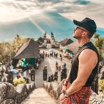 Sergey Lazarev Instagram - Бали. Воспоминания 2-х недельной давности. )) Красивые фотографии, которые не успел выставить! Вид на священную гору Агунг и расколотые ворота Чанди Бантар в храмовом комплексе Лемпуянг. Подробности моего пребывания на Бали ты можешь посмотреть в Избранном в «Кружочках» в профиле) Кстати, эти очки я забыл там, когда фотографировался в Воротах! Ну , думаю в дар Острову!)) #отпуск #сергейлазарев #лазарев Lempuyang Temple, Bali, Indonesia