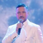 Sergey Lazarev Instagram - «Седая ночь» на армянском языке???🔥🔥 Легко😉 . После успеха французской версии песни, которая прозвучала в новогоднем фильме «Иван Васильевич меняет всё» на ТНТ, мы решили пойти еще дальше и на «Шоу Воли» вместе с ТНТ сделали этот хит на армянском языке. Пусть этот хит поют и понимают во всем мире) Спасибо всем, кто участвовал в реализации этой идеи! Само шоу и мое интервью выйдет завтра в 22.00 на ТНТ, ну а песню вы можете услышать уже сейчас!! 😉 #Лазарев #сергейлазарев #седаяночь #седаяночьнаармянском Отдельное спасибо телеканалу «THT», @tnt_online @tina_kandelaki , kostya_obukhov , @andreycherniy @zharov.seva n, @martirosian_official за помощь в переводе. Хореография @vitaliksav4enko Репост приветствуется))