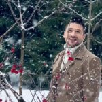 Sergey Lazarev Instagram - (До конца) 😂😂😂 из актуального Когда присылаешь маме подобные видео!😂😂 У вас так же? Мамуля, @tinalazareva ❤️ #янаделшапку а вы ходите в шапке в морозы, или …. 🥶 #Гдемояшапка #Лазарев #Загадайлюбовь #любовь #сергейлазарев