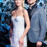 Sergey Lazarev Instagram - «2 звезды» ! Полина Гагарина и Сергей Лазарев на «Новогоднем огоньке» телеканала Россия-1. #2звезды #ПолинаГагарина #сергейлазарев #Огонек #гагаринапоехали #Лазарев #Гагарина @gagara1987 @lazarevsergey