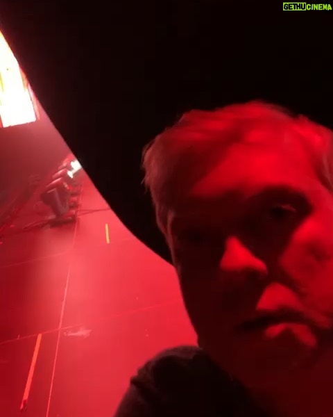 Sergey Svetlakov Instagram - Вот и год прошёл...привет, Питер!
