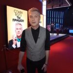 Sergey Svetlakov Instagram - Смотрите выпуски и бекстейджи нашего шоу "СЛАВА БОГУ, ТЫ ПРИШЕЛ!" @slava_ctc по ссылке в био. Благодарю спонсора проекта Honor 8X @honorrus - мощный и удобный смартфон с двойной камерой для отличных снимков. Часть средств, полученных от сотрудничества с брендом, мы направим в подопечный благотворительный фонд "Подсолнух". #Honor8X #СлаваБогуТыПришёлСТС #СлаваБлогуТыПришёл