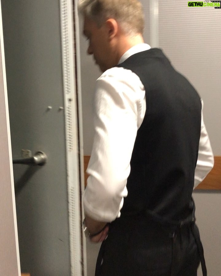 Sergey Svetlakov Instagram - Сегодня вечером я в гостях у «Вечернего Урганта»