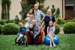 Sergey Svetlakov Instagram - Найди на фото кого-то нового