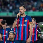 Sergio Busquets Instagram - Día de celebración en nuestro estadio, día especial. Muchas gracias afición por estar toda la temporada con el equipo. Orgullo de equipo, afición y club. @fcbarcelona 💙❤️🏆
