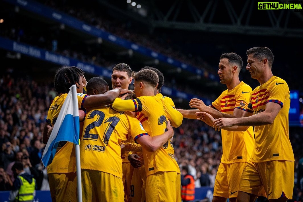 Sergio Busquets - 258.7K Likes - CAMMPEONES DE LIGA 🏆💙❤️