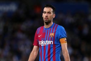 Sergio Busquets Instagram - El partido de ayer fue muy especial para mí, he llegado a los 675 partidos con el @fcbarcelona y entro en el top 3 de jugadores con mas partidos en la historia del mejor club del mundo, superando a mi amigo y compañero @andresiniesta8 al que admiro y aprecio muchísimo.
Nunca imaginé llegar a una cifra tan importante que siempre quedará para la historia pero sobretodo me quedo con el recorrido que me ha llevado hasta aqui, agradeciendo a todos mis compañeros, staffs, personal del club, aficionados y sobretodo a mi familia que han estado a mi lado desde el dia 1.
Muchas gracias por las felicitaciones y por el respeto y el cariño de todos, espero seguir sumando más.
Visca el Barça 💙❤️