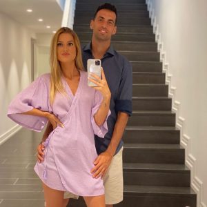 Sergio Busquets Instagram - Felicidades amor @elenagalera ❤️ que sigas siendo tan feliz y nos hagas. Tan TÚ 
Te deseo lo mejor, te amamos ♾❤️👨‍👩‍👦‍👦