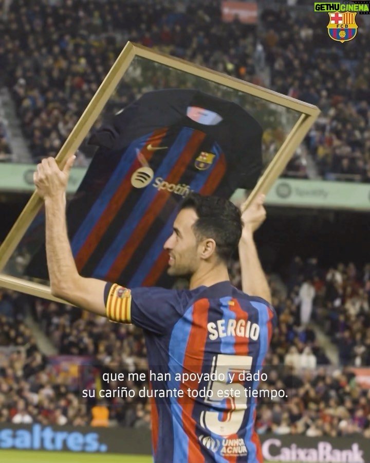 Sergio Busquets - 2.7 Million Likes - SER DEL BARÇA ÉS EL MILLOR QUE HI HA 💙❤️
SER DEL BARÇA ES LO MEJOR QUE HAY 💙❤️