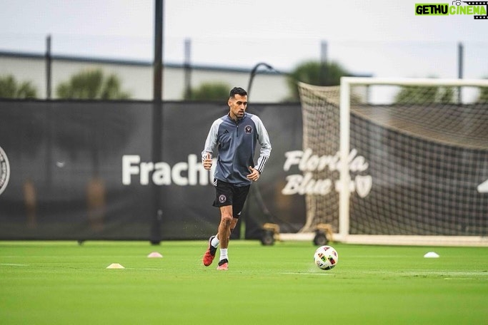 Sergio Busquets - 401.8K Likes - Day 1
Season 2
Vamos @intermiamicf 🩷🖤 #freedomtodream