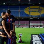 Sergio Busquets Instagram - Y a vosotros, MI FAMILIA ❤️👨‍👩‍👦‍👦 Por acompañarme en este viaje maravilloso, mi sueño. Siempre anteponiendo muchas cosas por ello, sacrificando momentos y acompañándome en cada paso. Hemos compartido alegrías y tristezas pero siempre juntos y unidos. Sois mi mayor apoyo, orgullo y fuerza. Gracias por hacerme mejor en todos los sentidos. OS AMO ❤️❤️❤️ @elenagalera #Enzo #Levi